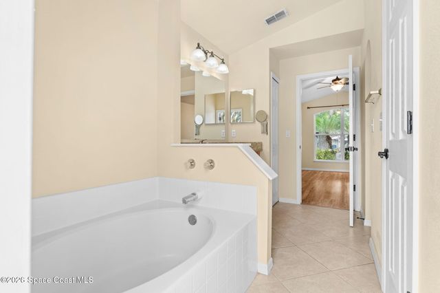 2215 Fallon Boulevard NE, Palm Bay, FL 32907