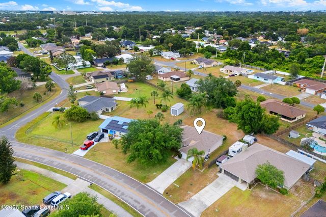2215 Fallon Boulevard NE, Palm Bay, FL 32907