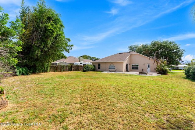 2215 Fallon Boulevard NE, Palm Bay, FL 32907
