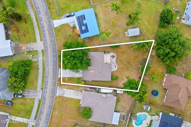 2215 Fallon Boulevard NE, Palm Bay, FL 32907
