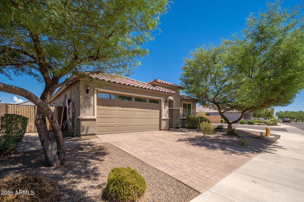 19204 W Harrison Street, Buckeye, AZ 85326 — photo 3