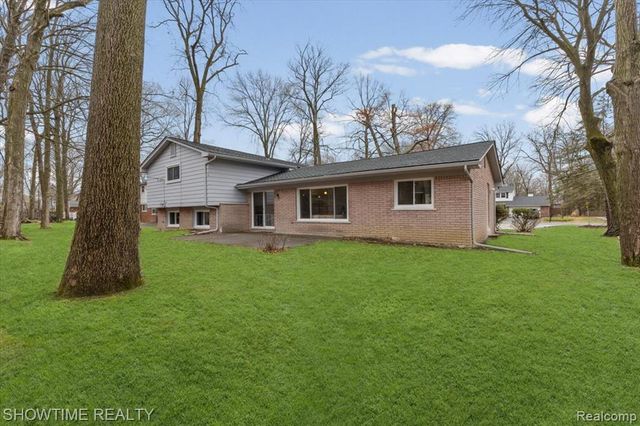 20204 Beechaven Street, Southfield, MI 48076