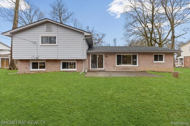 20204 Beechaven Street, Southfield, MI 48076