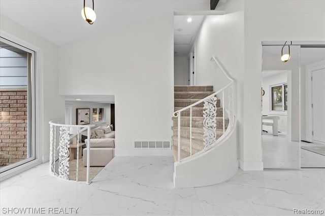 20204 Beechaven Street, Southfield, MI 48076