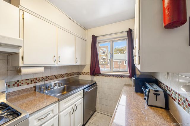 225-08 88th Avenue Upper, Queens Village, NY 11429