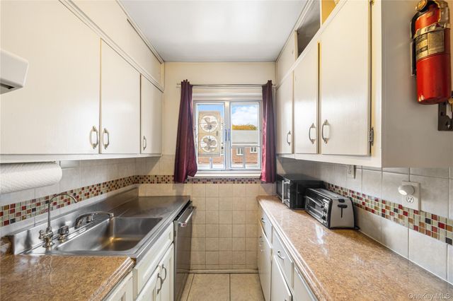 225-08 88th Avenue Upper, Queens Village, NY 11429