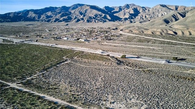 5 Pearl Harbor Memorial Highway, Whitewater, CA 92282