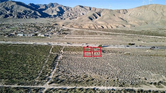 5 Pearl Harbor Memorial Highway, Whitewater, CA 92282