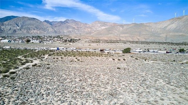 5 Pearl Harbor Memorial Highway, Whitewater, CA 92282