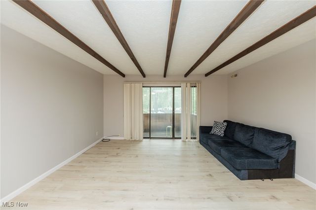 1625 Cedarwood Drive 218, Westlake, OH 44145