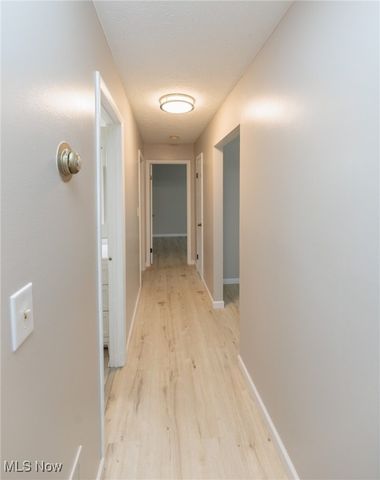 1625 Cedarwood Drive 218, Westlake, OH 44145