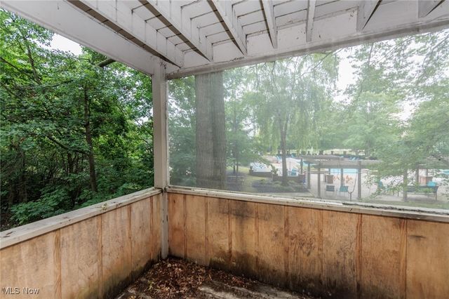 1625 Cedarwood Drive 218, Westlake, OH 44145