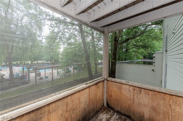 1625 Cedarwood Drive 218, Westlake, OH 44145