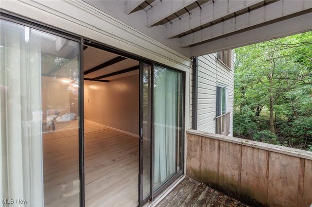 1625 Cedarwood Drive 218, Westlake, OH 44145