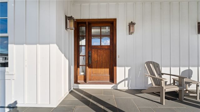 3 Doris Terrace, Newport, RI 02840