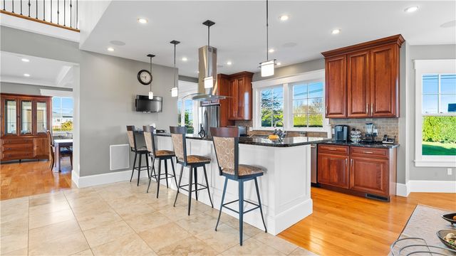 3 Doris Terrace, Newport, RI 02840