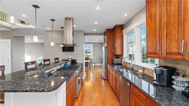 3 Doris Terrace, Newport, RI 02840