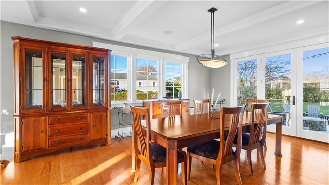 3 Doris Terrace, Newport, RI 02840