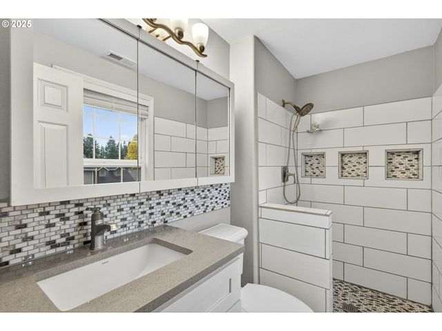 10503 Ne 88TH St, Vancouver, WA 98662