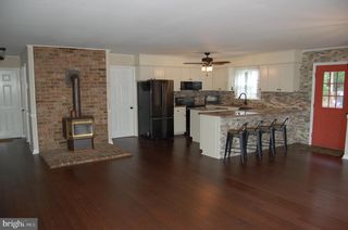 1667 MAPLEWOOD RD, Harrisburg, PA 17112