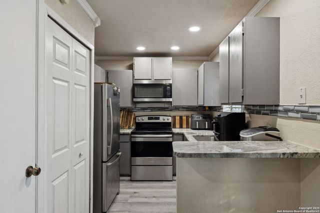 923 Vance Jackson Rd Apt 1507, San Antonio, TX 78201