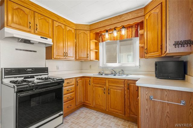 5 Woodrow Road, Batavia City, NY 14020