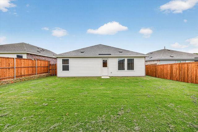 2051 Stable Lane, Aubrey, TX 76227