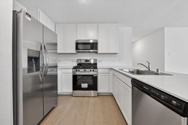 2051 Stable Lane, Aubrey, TX 76227