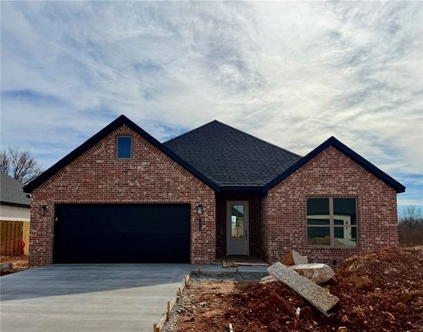 1909 Farmer Street, Pea Ridge, AR 72751