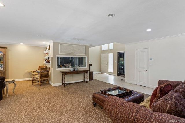 302 Vista Drive, Jericho, NY 11753