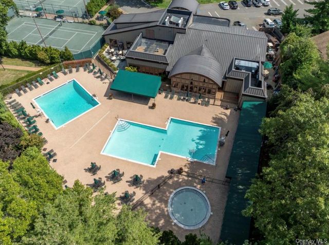 302 Vista Drive, Jericho, NY 11753
