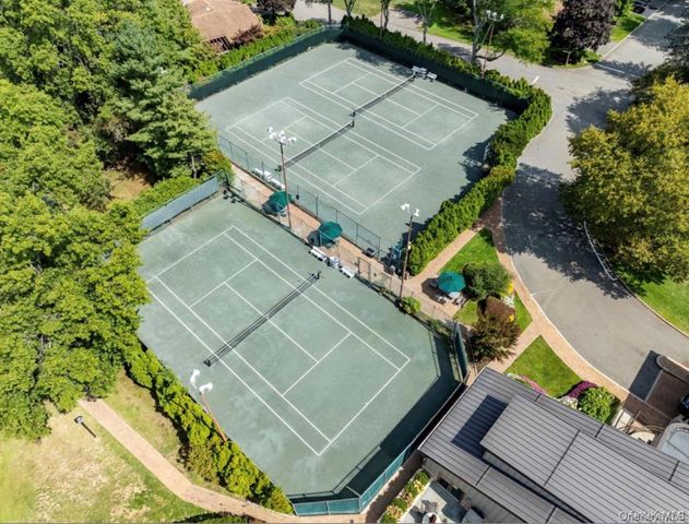 302 Vista Drive, Jericho, NY 11753
