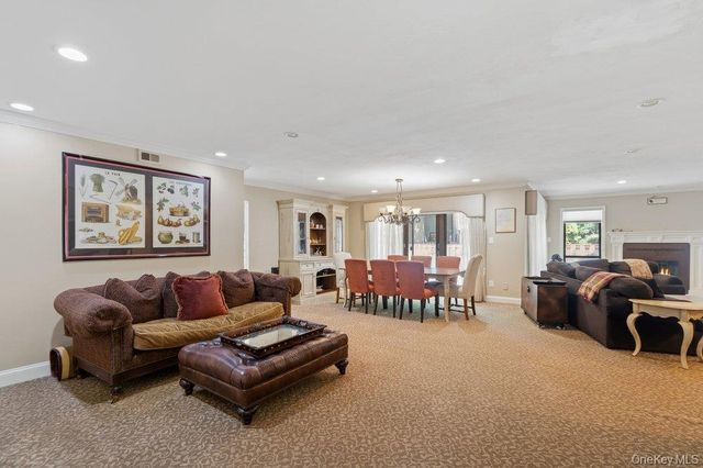 302 Vista Drive, Jericho, NY 11753