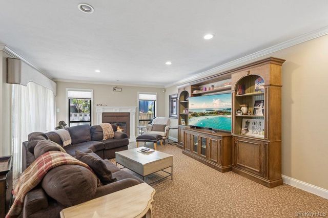 302 Vista Drive, Jericho, NY 11753