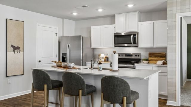 5018 Strawberry Place, White House, TN 37188