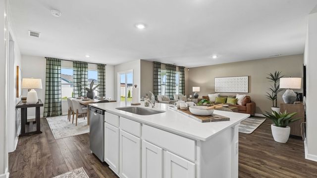 5018 Strawberry Place, White House, TN 37188