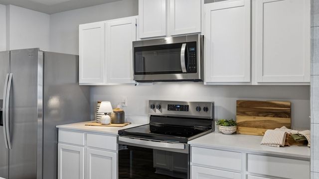 5018 Strawberry Place, White House, TN 37188