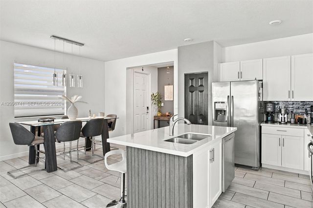 3419 W 109th Place, Hialeah, FL 33018
