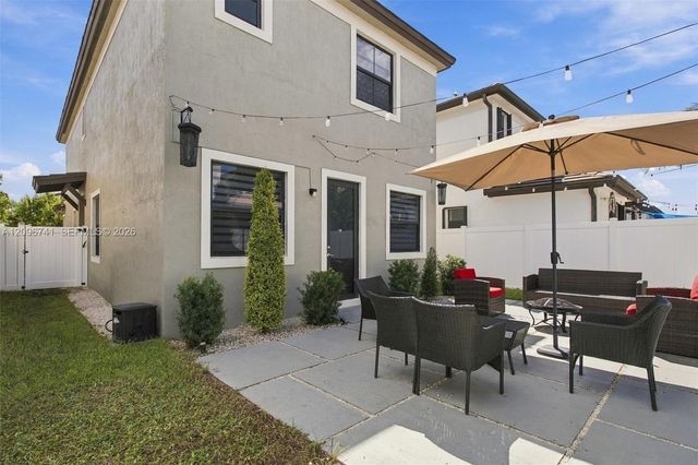 3419 W 109th Place, Hialeah, FL 33018