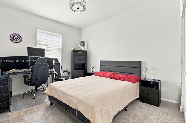 3419 W 109th Place, Hialeah, FL 33018