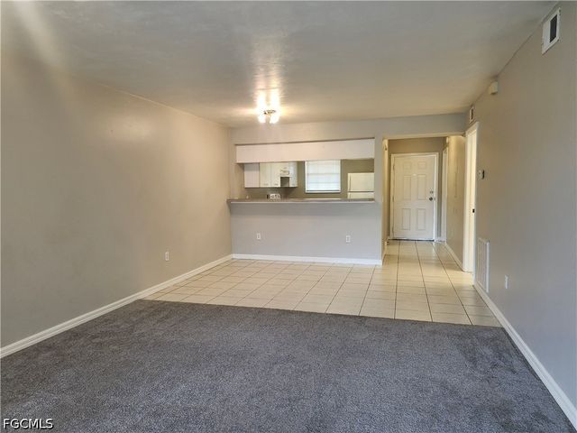 621 SW 47th TER 103, Cape Coral, FL 33914