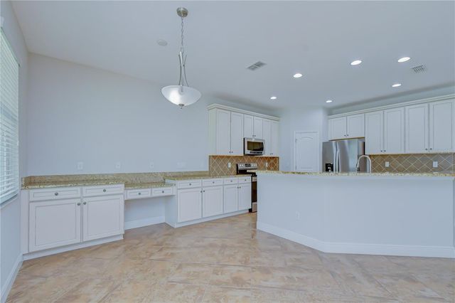 6622 FAIRWATER DRIVE, Riverview, FL 33578