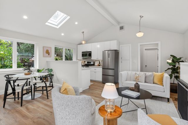 3081 3081 23rd Avenue, Oakland, CA 94602