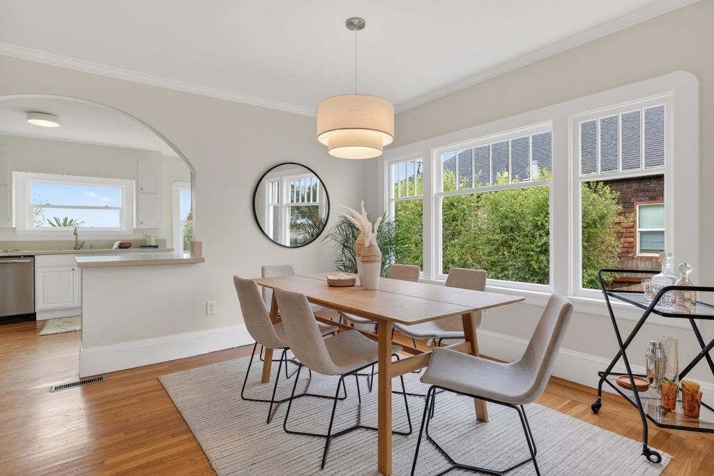 Image 18 of property listing at 3081 3081 23rd Avenue, Oakland, CA 94602