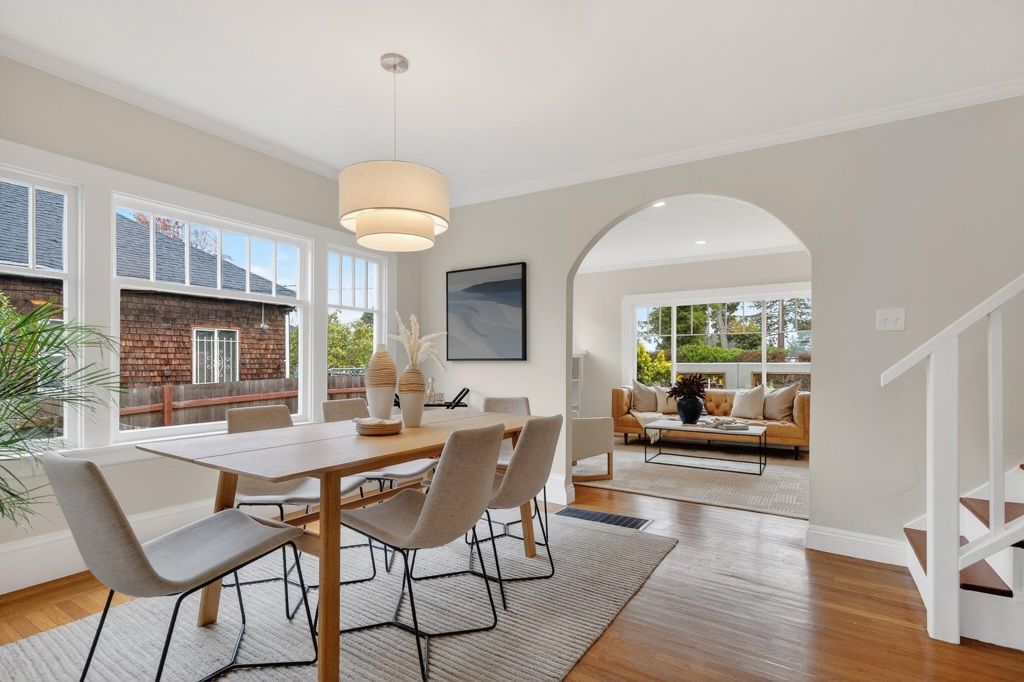 Image 19 of property listing at 3081 3081 23rd Avenue, Oakland, CA 94602