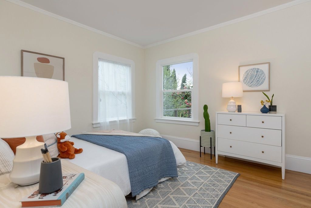 Image 37 of property listing at 3081 3081 23rd Avenue, Oakland, CA 94602