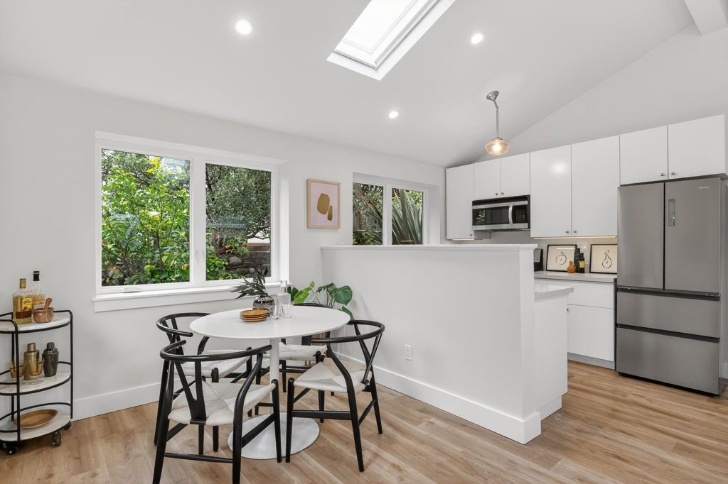 Image 49 of property listing at 3081 3081 23rd Avenue, Oakland, CA 94602