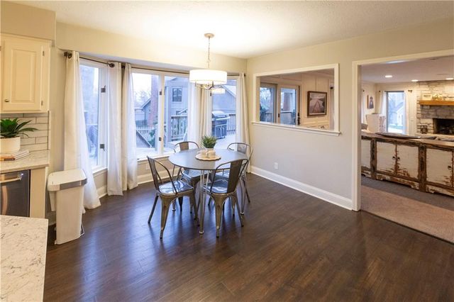 9732 W 115th Street, Overland Park, KS 66210