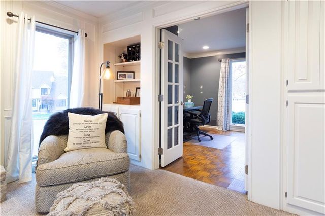 9732 W 115th Street, Overland Park, KS 66210