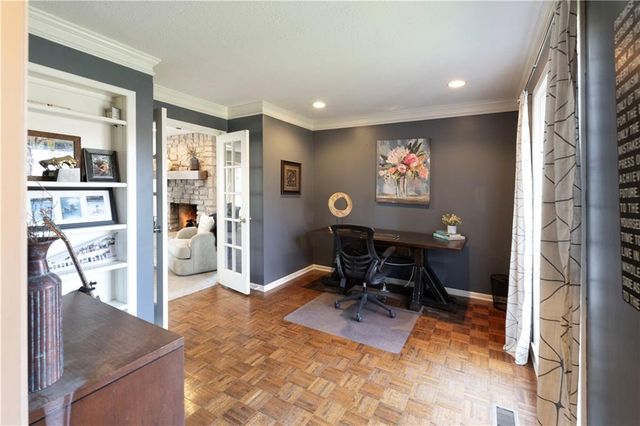 9732 W 115th Street, Overland Park, KS 66210